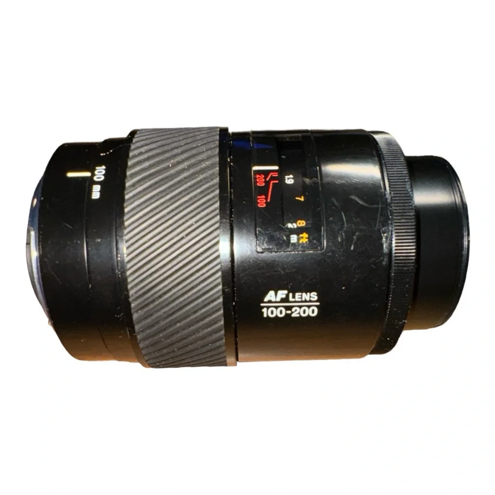 Minolta Maxxum 100-200mm f/4.5 A-Mount AF Zoom Lens 49mm Scratch on Lens